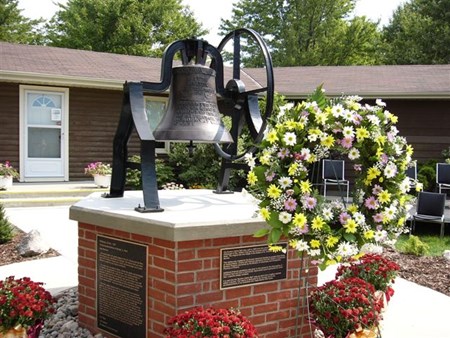 Buxton Liberty Bell Bronze Cast Iron 120cm x 150cm x 90cm 2007